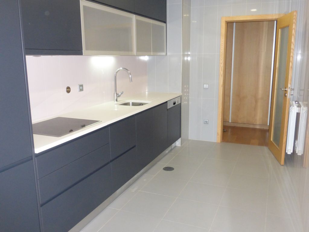 T1 - VILA NOVA DE GAIA